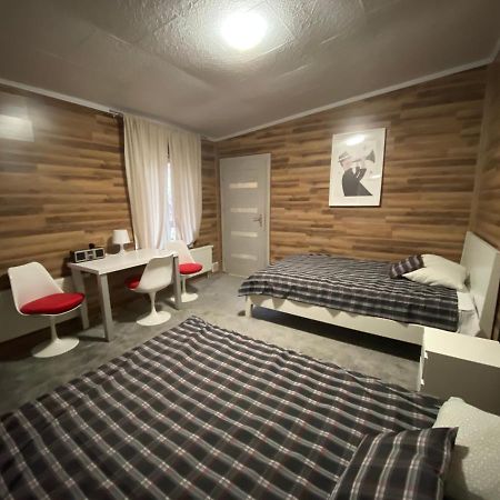 Hostel Piaseczno Piaseczno  Eksteriør billede
