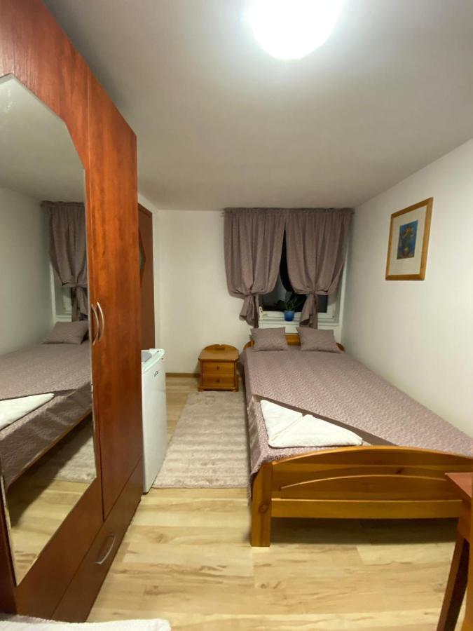 Hostel Piaseczno Piaseczno  Eksteriør billede
